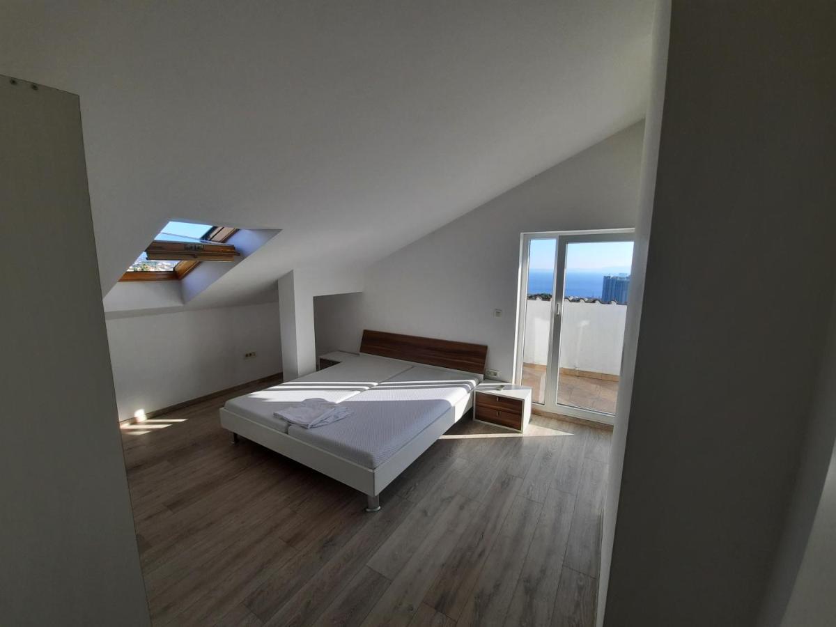 Sea View Later Apartment Rijeka Extérieur photo